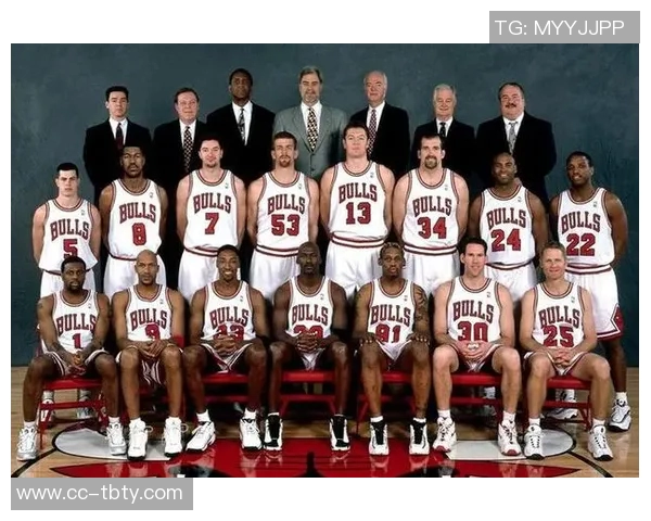 火花队传奇球员里奇亚杰克逊高中5号球衣正式退役庆祝三连冠辉煌历史